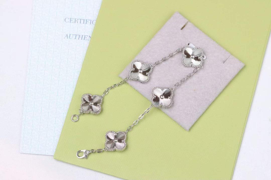Accessories collection